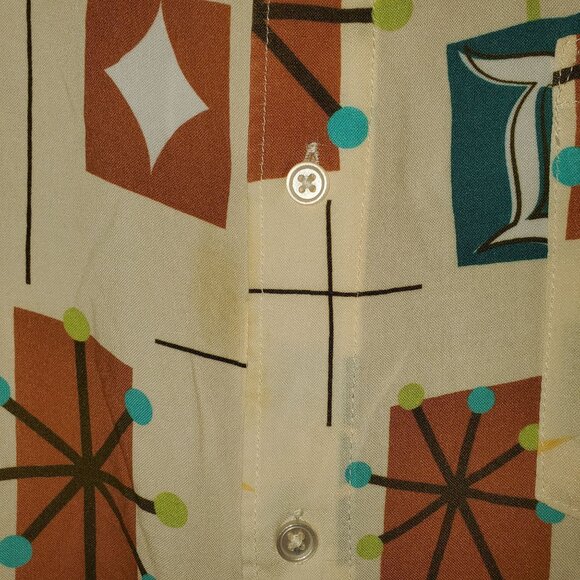 Disney Fantasyland Woven Camp Shirt Men's L Short Sleeve Button Up Starburst AOP - Picture 4 of 9